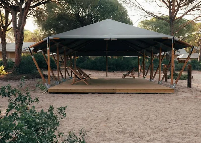 Деревянный коттедж Wecamp